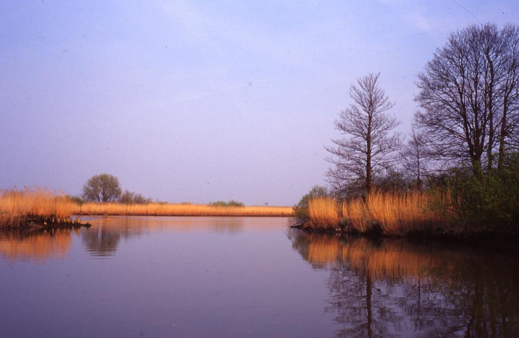 Hotel de Brabantse Biesbosch Werkendam Exterior foto